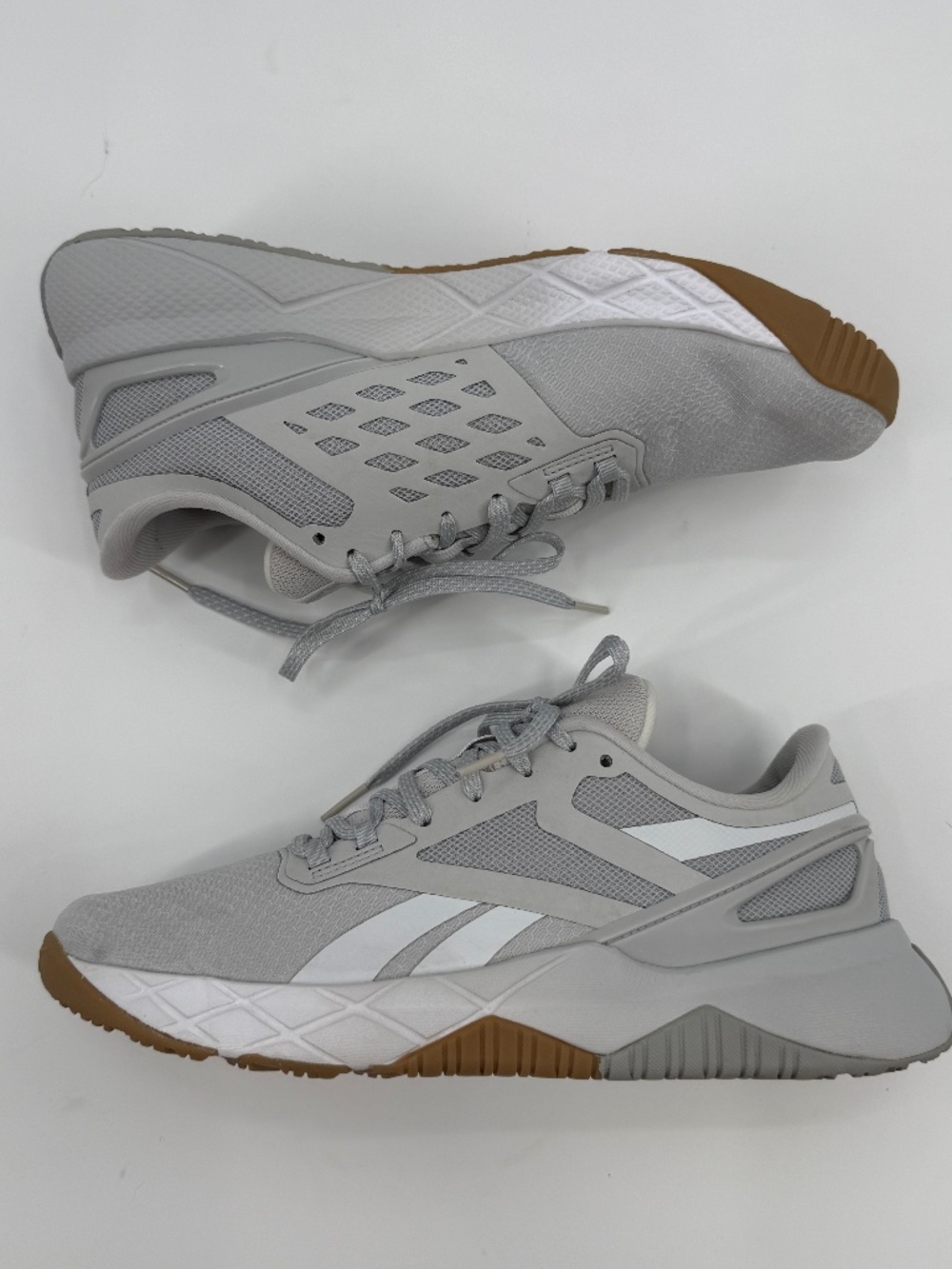 Reebok Nanoflex TR Pure Grey Gum Sole Cross Training Shoes Men 9 Women 10.5